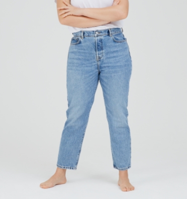 https://www.littlewoods.com/assets/static/2021/09/4thways/02-denim-facet-4thway/02-straight.jpg